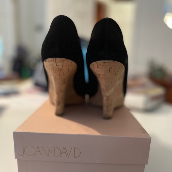 Good used condition Joan & David wedge suede sandals size 9 1/2 - Picture 3 of 4
